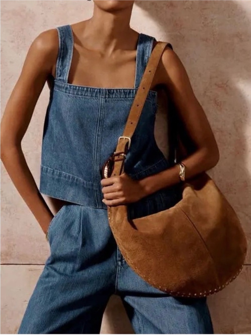 New Madewell The Essential Curve Bag in Aged Cognac Studded Suede